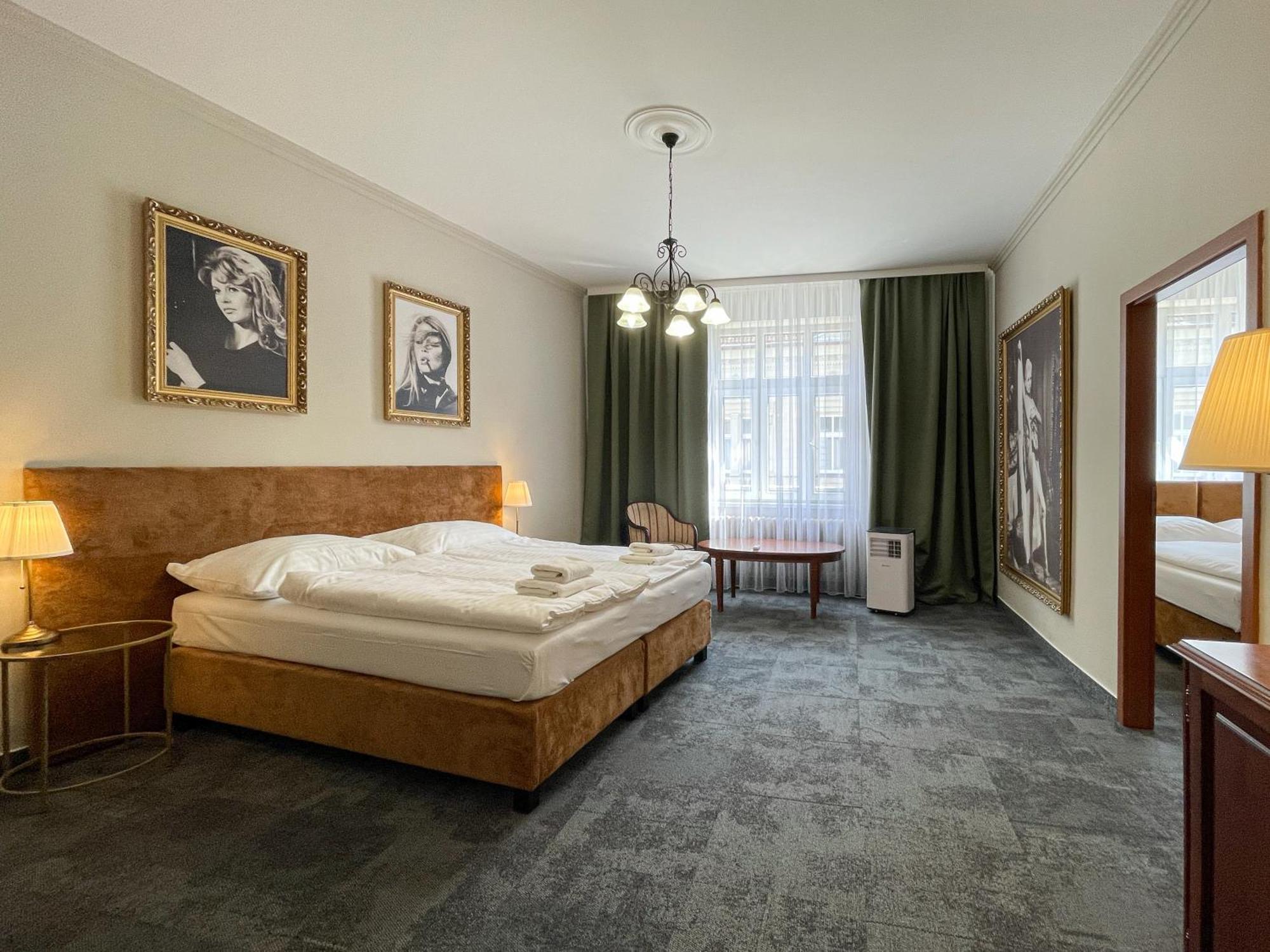 Hotel Reverie - Dependance, Check-in At Metropolitan Star 3*