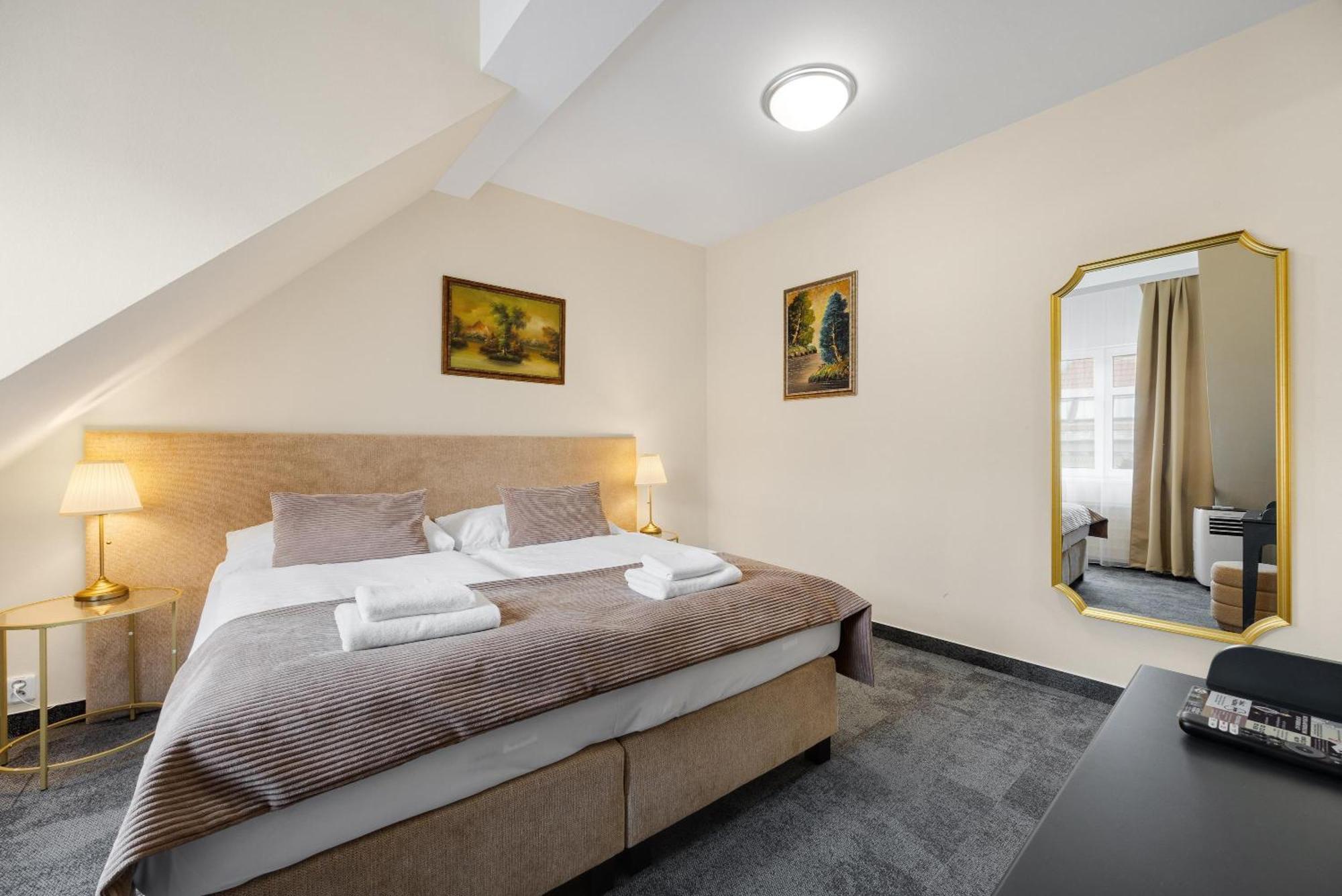 Hotel Reverie - Dependance, Check-in At Metropolitan Star 3*