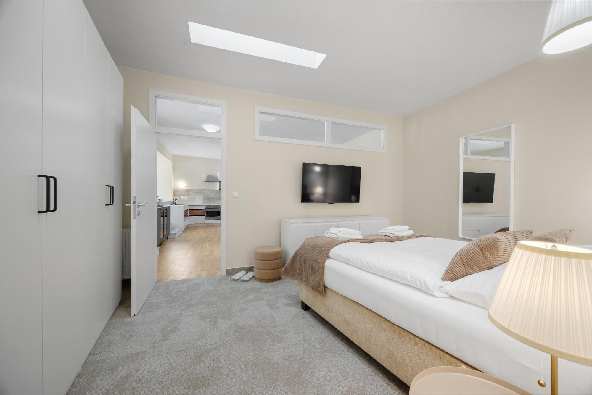 Reverie - Dependance, Check-in At Metropolitan Star Hotel Bratislava