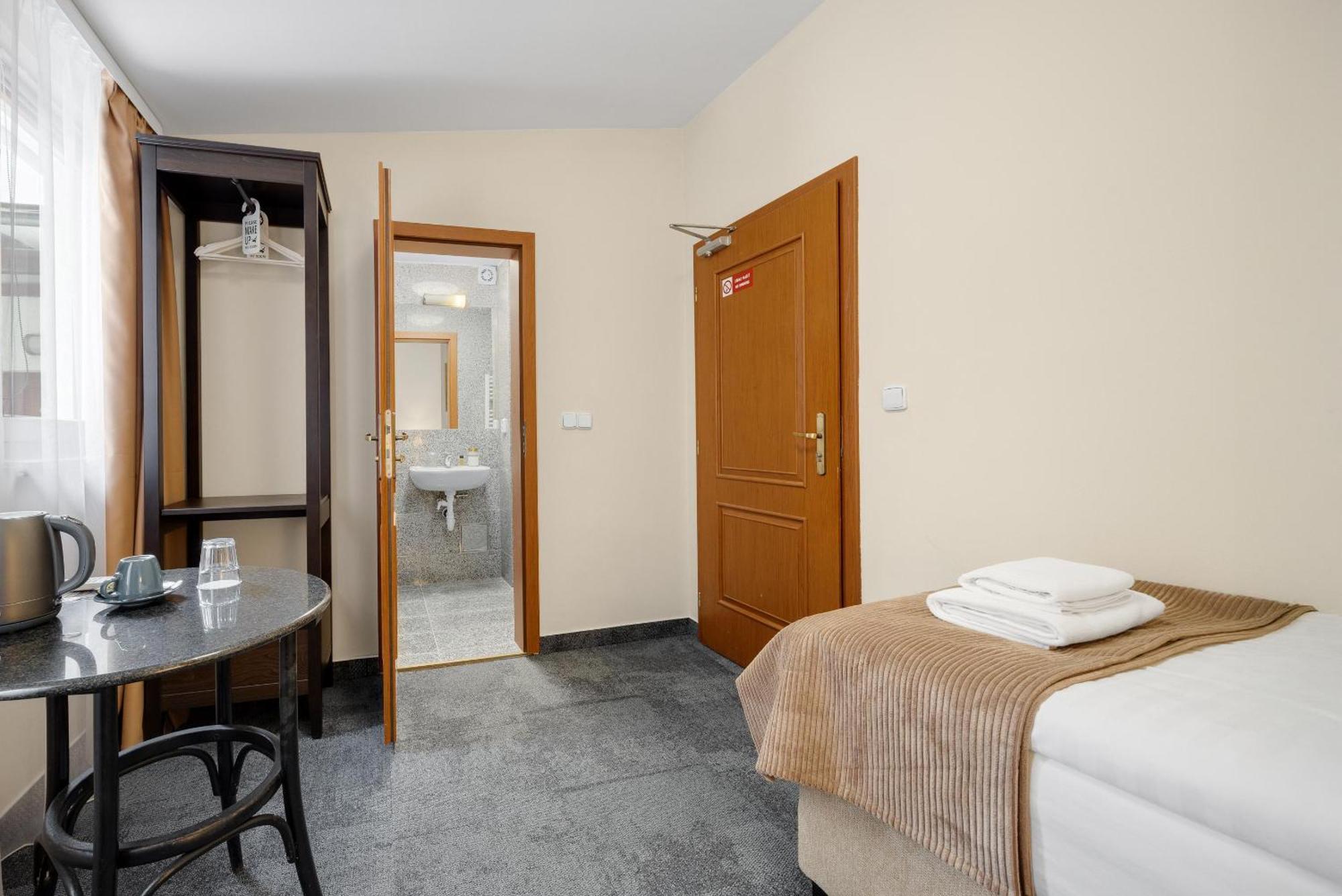 Reverie - Dependance, Check-in At Metropolitan Star 3* Bratislava